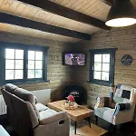 Little Rock Retreat Log With Hot Tub Апартаменты *
