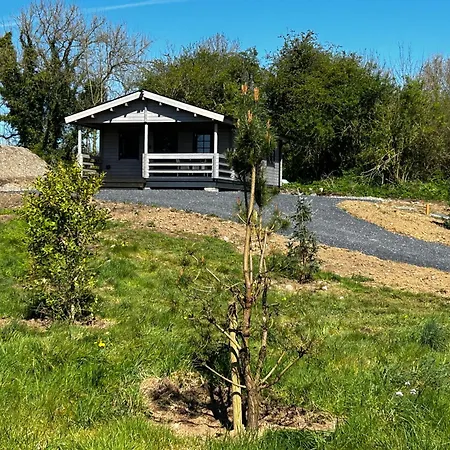 Apartment Little Rock Retreat Log With Hot Tub Castletown Gheoghegan